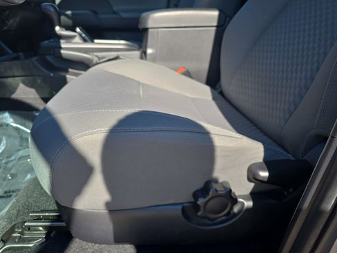 Used 2023 Toyota Tacoma SR image 31