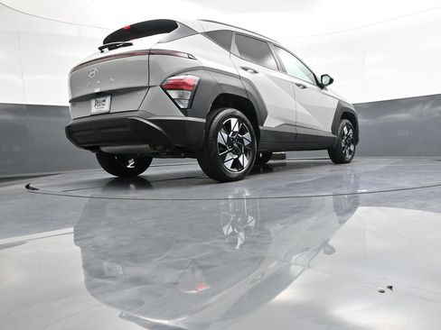 Certified 2025 Hyundai Kona SEL AWD/4WD image 29