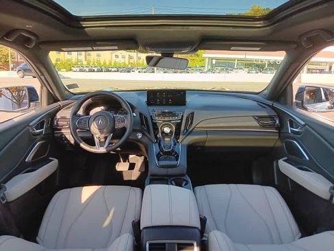 Used 2025 Acura RDX SH-AWD image 22