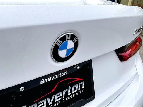 Used 2021 BMW 330i Sedan w/ Driving Assistance Package image 11
