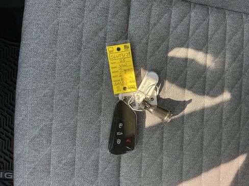 Certified 2025 Volkswagen Tiguan S w/ 18" Wheel Package image 38