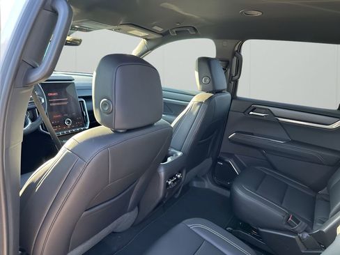 New 2026 GMC Acadia Elevation image 16