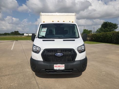 Used 2022 Ford Transit 350 DRW RWD image 9