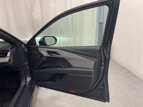 Used 2025 Toyota Camry SE image 29