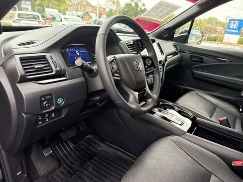 Used 2022 Honda Passport Elite image 16