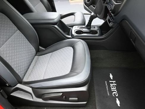 Used 2017 Chevrolet Colorado Z71 RWD image 19