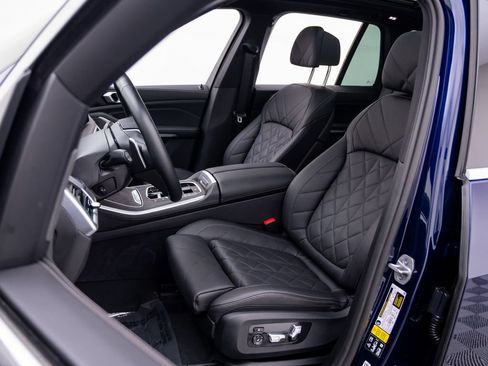 Used 2024 BMW X5 xDrive40i w/ Premium Package AWD/4WD image 16