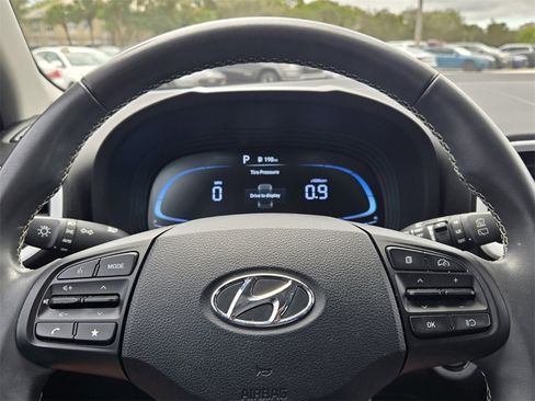 Certified 2023 Hyundai Venue Limited image 23