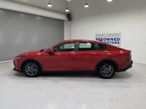 Used 2025 Kia K4 FWD image 5