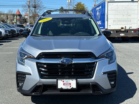 Certified 2025 Subaru Ascent Limited AWD/4WD image 2