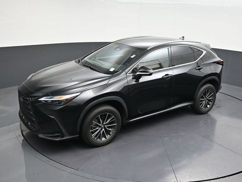 Used 2023 Lexus NX 250 FWD w/ Towing Package (2000 Lbs) image 15
