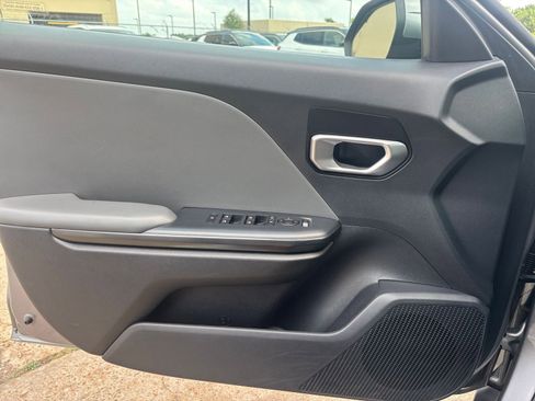 Used 2025 Kia K4 FWD image 18