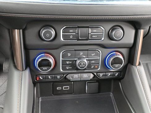 Used 2024 Chevrolet Tahoe High Country w/ Advanced Technology Package image 28