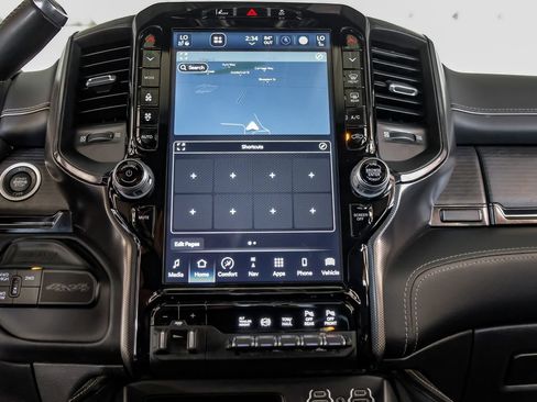 Used 2024 RAM 3500 Limited AWD/4WD image 25
