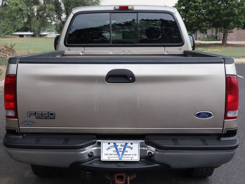 Used 2003 Ford F250 XL AWD/4WD image 6