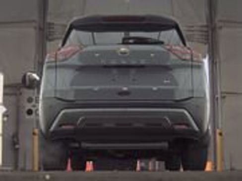 Used 2023 Nissan Rogue SL w/ SL Premium Package image 5