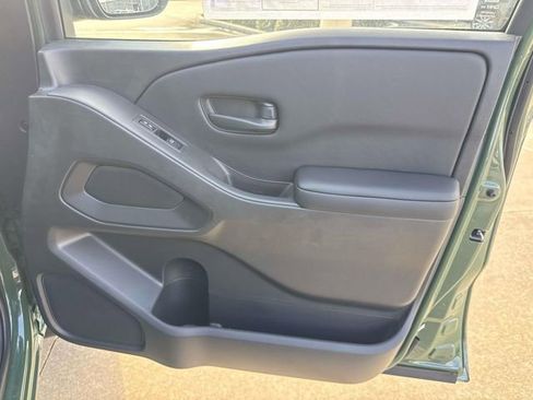 New 2026 Nissan Frontier SV w/ SV Convenience Package RWD image 17