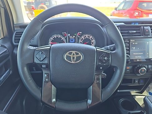 Used 2021 Toyota 4Runner TRD Off-Road Premium image 10