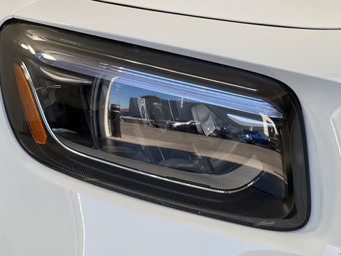 Certified 2026 Mercedes-Benz GLB 35 AMG 4MATIC image 10
