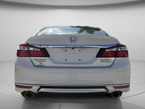 Used 2017 Honda Accord Sport Special Edition image 6