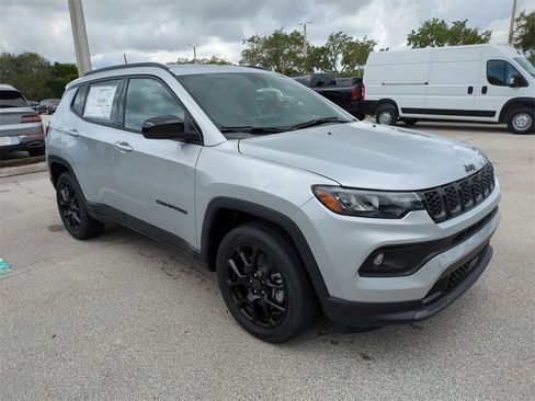 New 2026 Jeep Compass Latitude image 2