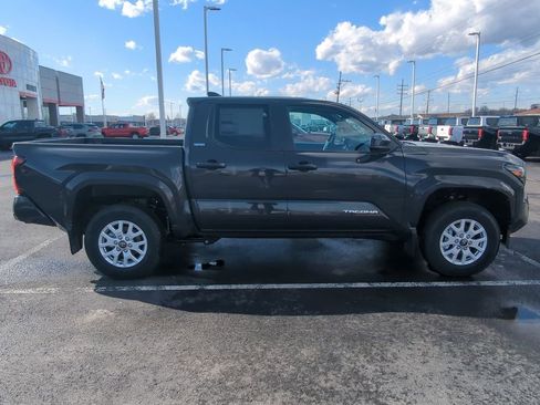New 2026 Toyota Tacoma SR5 image 9
