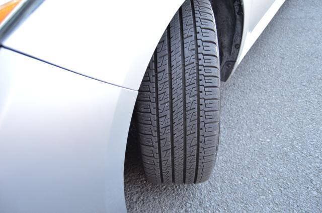 Used 2014 Toyota Avalon Limited FWD image 61