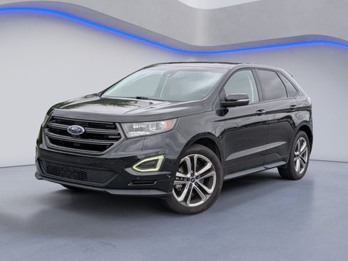 Used 2015 Ford Edge Sport w/ Equipment Group 401A FWD image 2