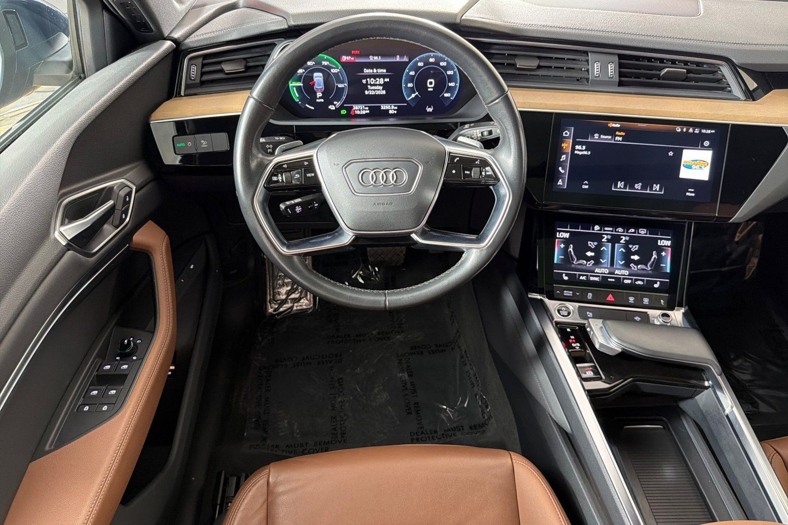 Used 2024 Audi Q8 e-tron Premium AWD/4WD image 13