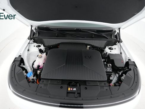 Used 2024 Hyundai Kona Limited FWD image 26