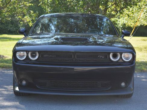 Used 2020 Dodge Challenger R/T w/ Blacktop Package RWD image 2