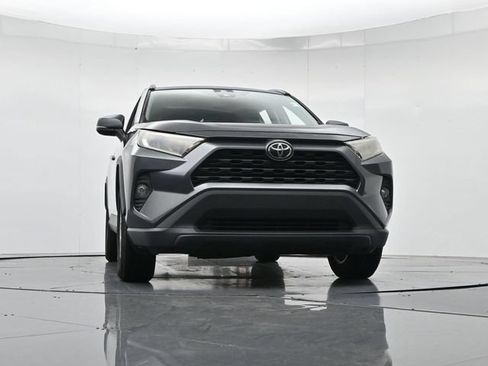 Used 2019 Toyota RAV4 XLE FWD image 35