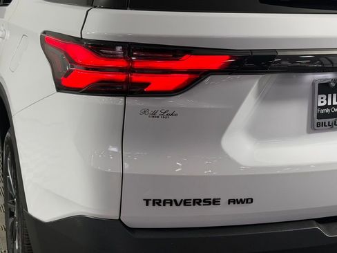 Used 2023 Chevrolet Traverse RS AWD/4WD image 13