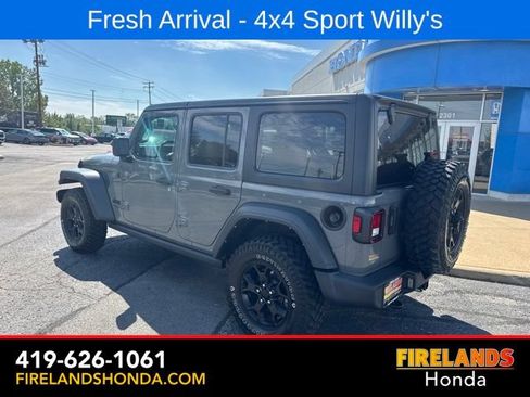 Used 2021 Jeep Wrangler Unlimited Sport AWD/4WD image 3
