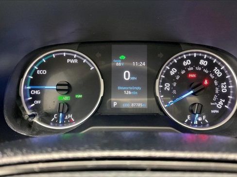 Used 2021 Toyota RAV4 XLE AWD/4WD image 23