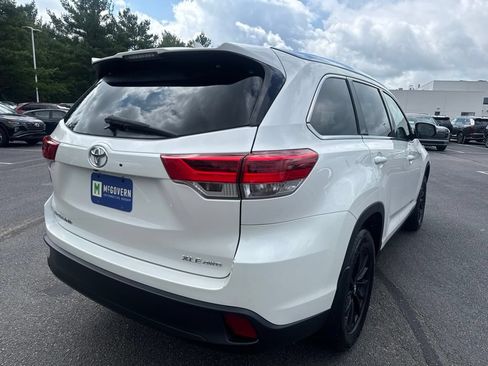 Used 2019 Toyota Highlander XLE AWD/4WD image 5