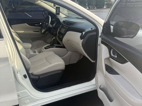 Used 2018 Nissan Rogue Sport SL w/ SL Premium Package AWD/4WD image 14