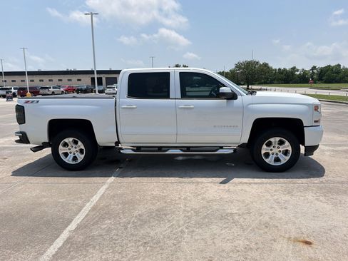 Used 2017 Chevrolet Silverado 1500 LT w/ All Star Edition AWD/4WD image 7