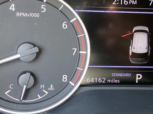 Used 2024 Nissan Rogue SV FWD image 34
