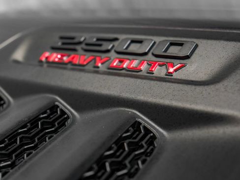 Used 2025 RAM 2500 Laramie AWD/4WD image 45