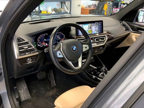 Used 2023 BMW X3 xDrive30i w/ Premium Package AWD/4WD image 3