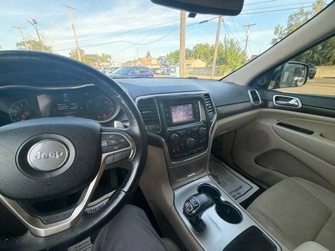 Used 2014 Jeep Grand Cherokee Laredo w/ Quick Order Package 23E AWD/4WD image 33