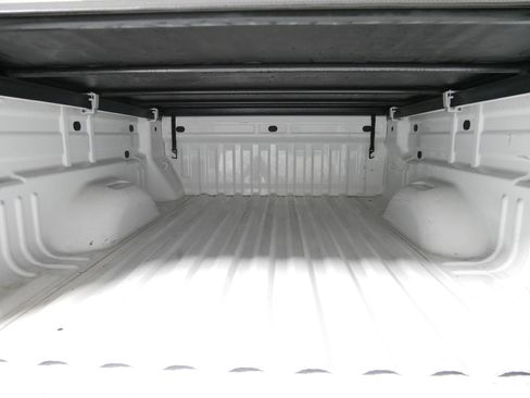 Used 2015 GMC Canyon SLE w/ SLE Convenience Package image 18