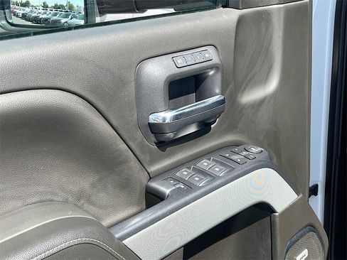 Used 2019 Chevrolet Silverado 2500 LTZ w/ Duramax Plus Package image 18