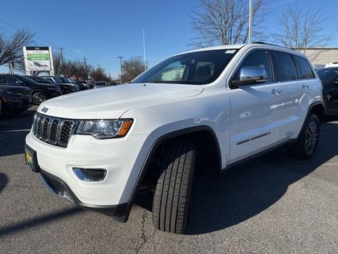 Certified 2022 Jeep Grand Cherokee Limited image 3