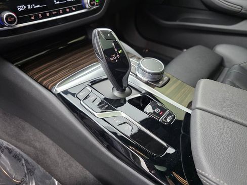 Used 2021 BMW 540i w/ Convenience Package image 24