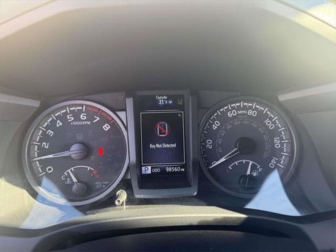 Used 2023 Toyota Tacoma TRD Sport image 22