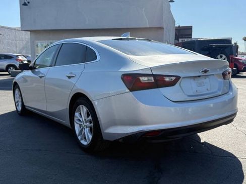 Used 2017 Chevrolet Malibu LT FWD image 5