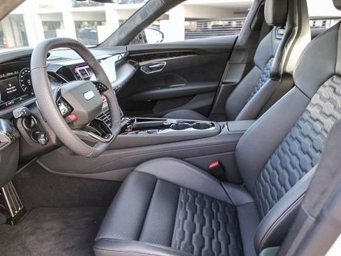 New 2025 Audi RS e-tron GT performance image 22