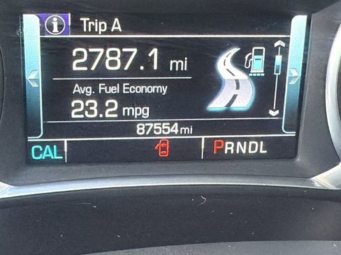 Used 2018 Chevrolet Malibu LT w/ Driver Confidence Package image 23